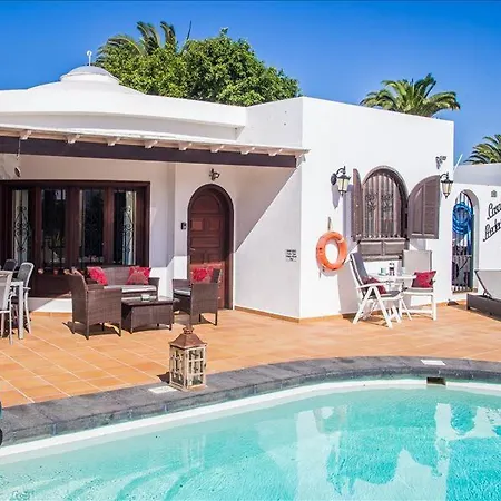 Willa Casa Grecia - 3 Bedroom Family - Well Furnished Interior- Great Pool Area Puerto del Carmen (Lanzarote)